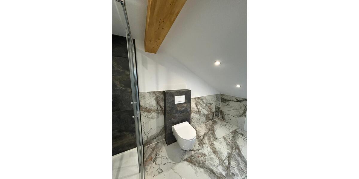 Dachgeschoßwohnung Windorf - 3 Zimmer, 80 m&sup2;, 690&euro; | Angebot:24660526