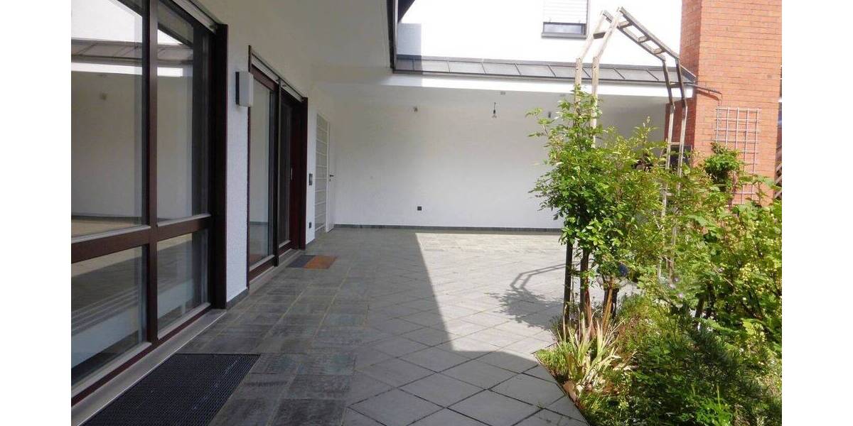 Etagenwohnung Nürnberg Mögeldorf - 4 Zimmer, 126 m&sup2;, 1.360&euro; | Angebot:26585098