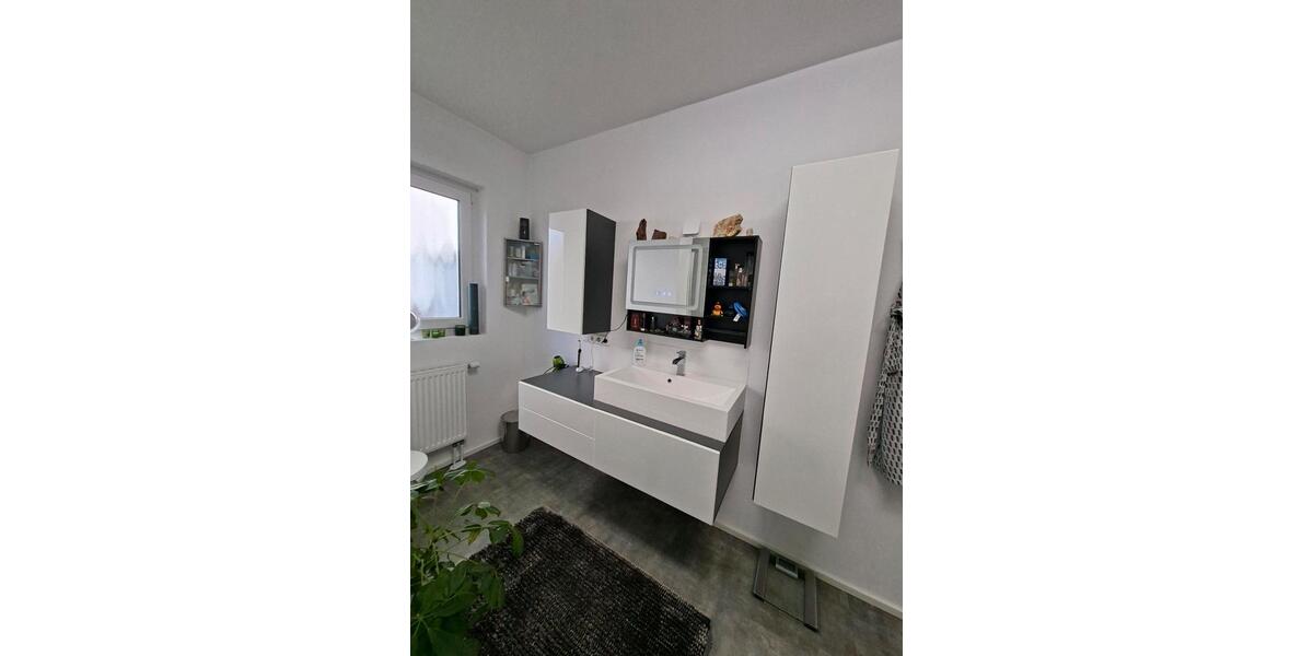 Bungalow Erbach - 3 Zimmer, 110 m&sup2;, 1.400&euro; | Angebot:25977485