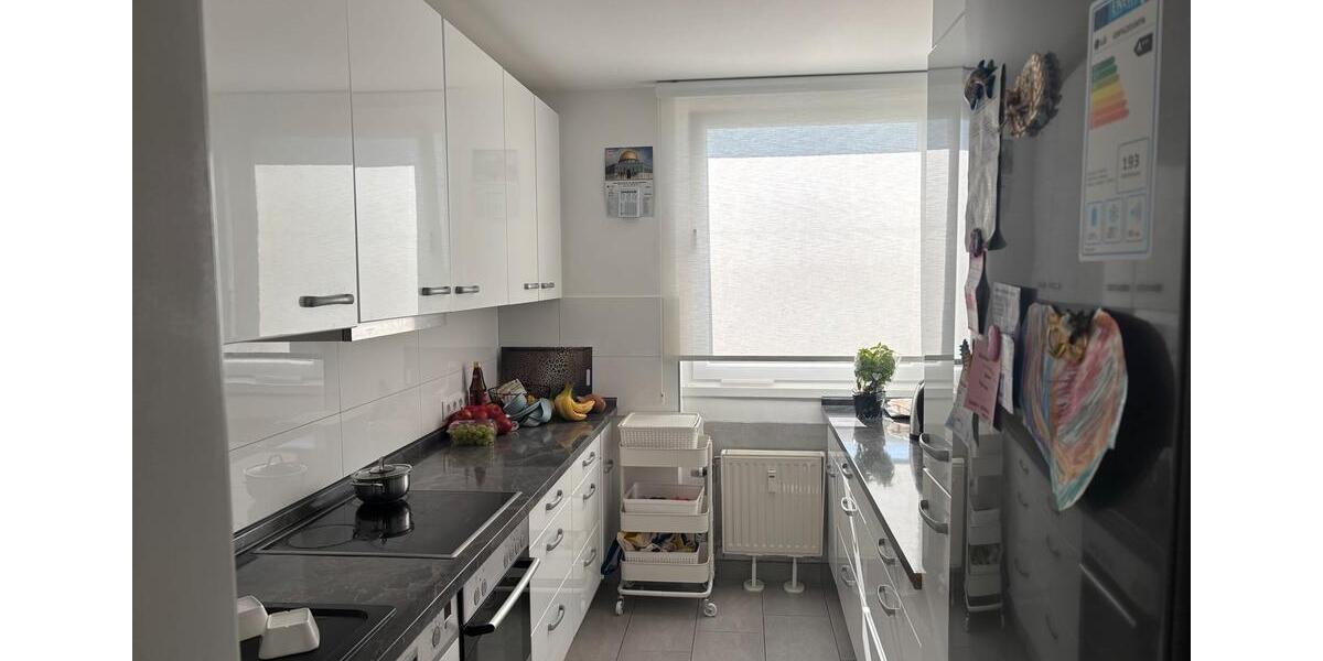 Etagenwohnung Köln Rodenkirchen - 3 Zimmer, 77 m&sup2;, 1.550&euro; | Angebot:26317740