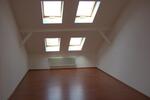Dachgeschoßwohnung Schwerin Altstadt - 4 Zimmer, 120 m&sup2;, 900&euro; | Angebot:25783037