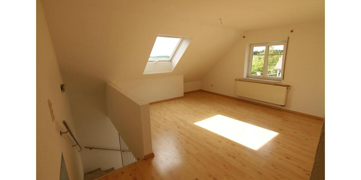 Etagenwohnung Ellwangen (Jagst) - 2 Zimmer, 60 m&sup2;, 630&euro; | Angebot:24456398