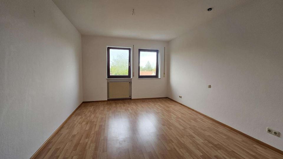Etagenwohnung Nördlingen - 3 Zimmer, 89 m&sup2;, 755&euro; | Angebot:26481347