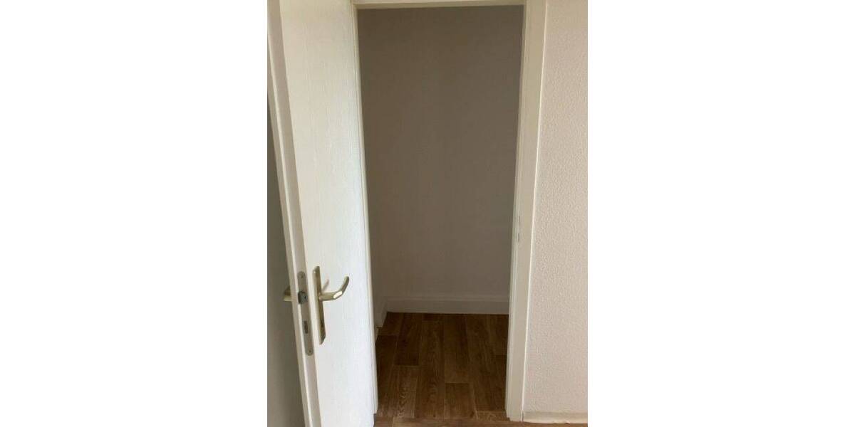 Etagenwohnung Gera Lusan - 3 Zimmer, 68 m&sup2;, 380&euro; | Angebot:26833433