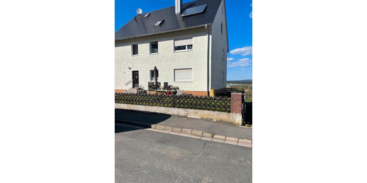 Etagenwohnung Sulzbach-Rosenberg Rosenberg - 4 Zimmer, 95 m&sup2;, 750&euro; | Angebot:26286979