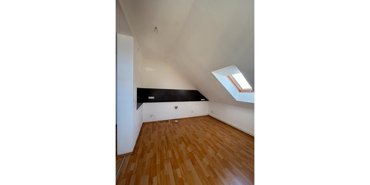 Dachgeschoßwohnung Braunschweig Östliches Ringgebiet - 3 Zimmer, 72 m&sup2;, 770&euro; | Angebot:26061640