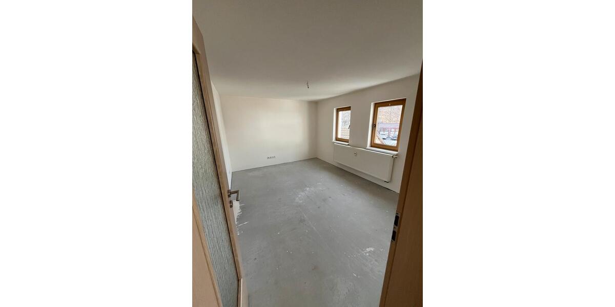 Etagenwohnung Schleusingen - 2 Zimmer, 48 m&sup2;, 500&euro; | Angebot:25865400