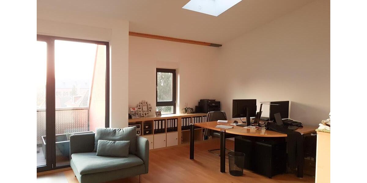 Maisonettenwohnung Frankfurt am Main Niederrad - 5 Zimmer, 157 m&sup2;, 2.400&euro; | Angebot:25777517
