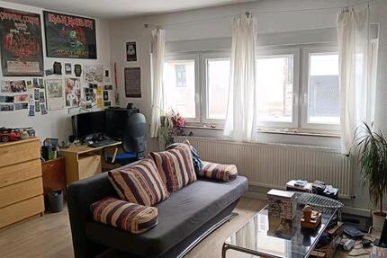 Top-Lage Stuttgart-Mitte!! - großes WG-Zimmer in 3-Zi.-Whg 3 zimmer