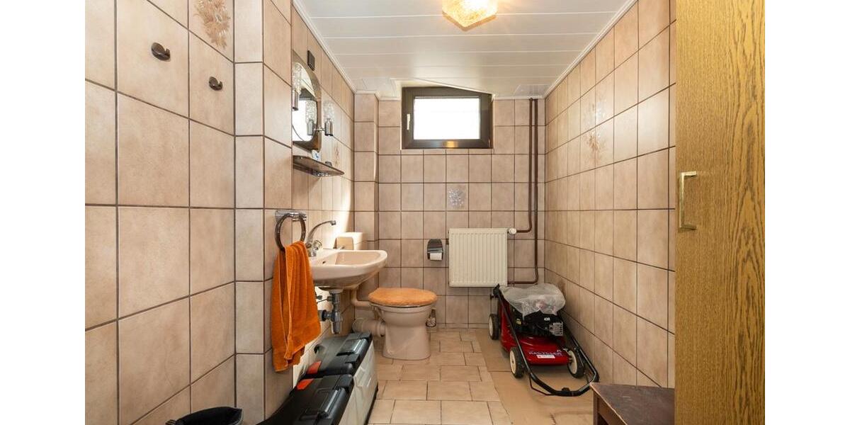 Erdgeschoßwohnung Ringgau - 3 Zimmer, 83 m&sup2;, 700&euro; | Angebot:23871356