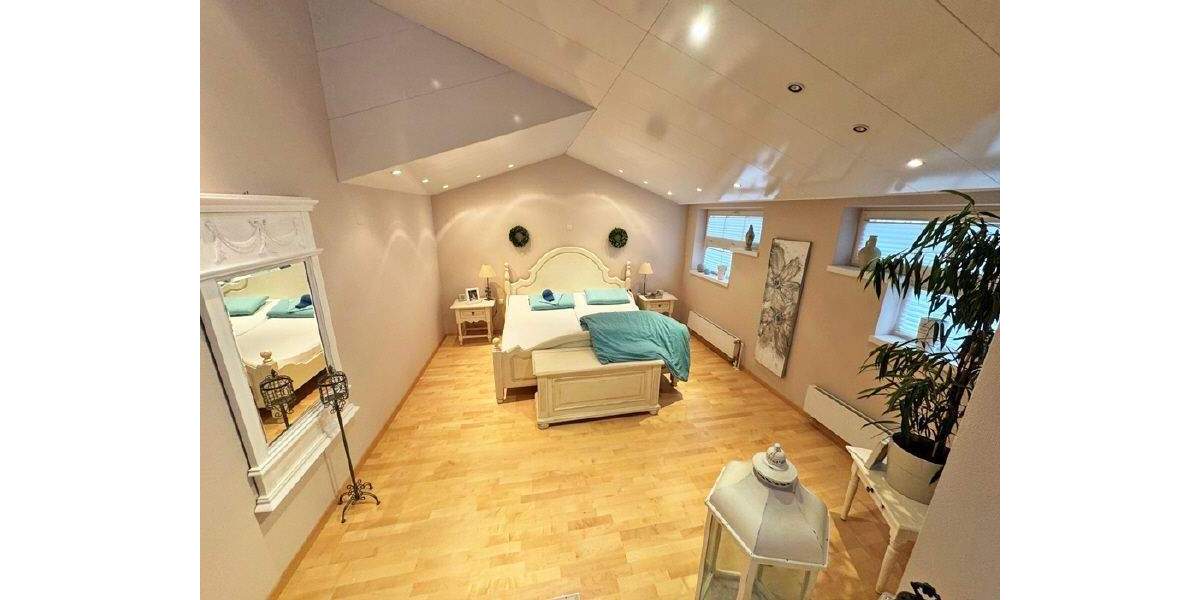 Mehrfamilienhaus, Wohnhaus Tettnang - 6 Zimmer, 140 m&sup2;, 2.250&euro; | Angebot:25141884