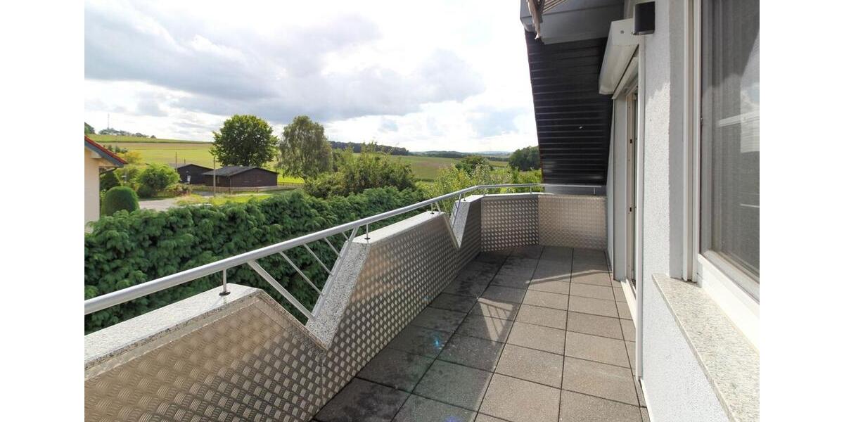 Etagenwohnung Dipperz - 4 Zimmer, 120 m&sup2;, 1.200&euro; | Angebot:22637265