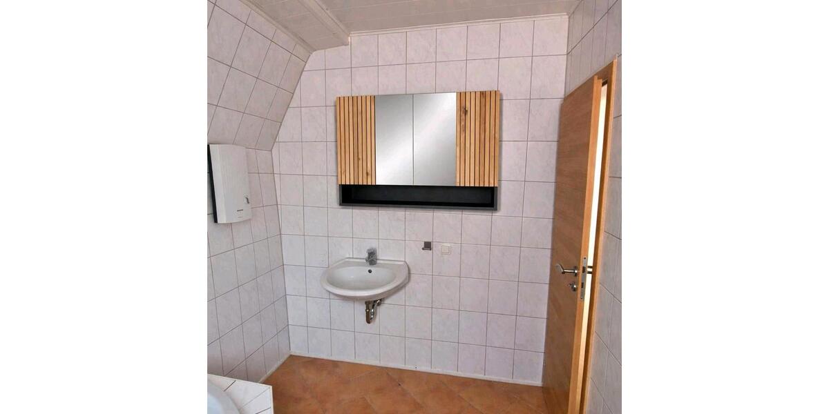 Etagenwohnung Wörrstadt - 3.5 Zimmer, 91 m&sup2;, 1.090&euro; | Angebot:25987798