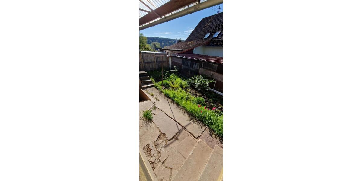 Einfamilienhaus Buchen (Odenwald) - 8 Zimmer, 155 m&sup2;, 1.200&euro; | Angebot:25824301