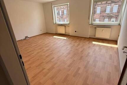 Nähe Diana Platz! Top renov. 1-Zi. Whg. mit Einbauküche