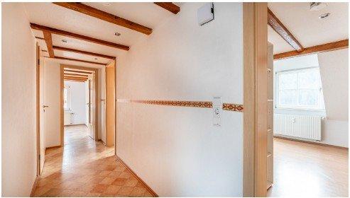 Dachgeschoßwohnung Schramberg Tennenbronn - 2 Zimmer, 45 m&sup2;, 400&euro; | Angebot:26047544