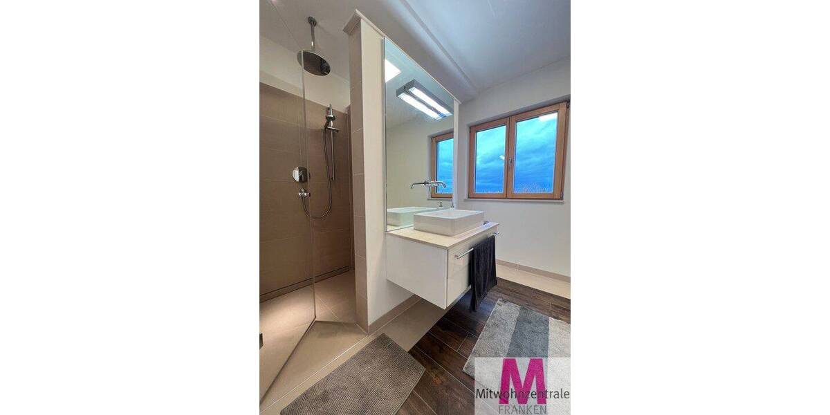 Etagenwohnung Schwabach - 4 Zimmer, 135 m&sup2;, 1.885&euro; | Angebot:26766919