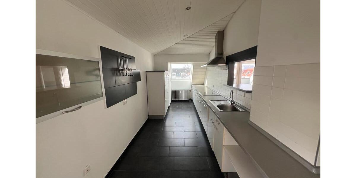 Dachgeschoßwohnung Ravensburg Eschach - 3.5 Zimmer, 102 m&sup2;, 1.290&euro; | Angebot:26393616