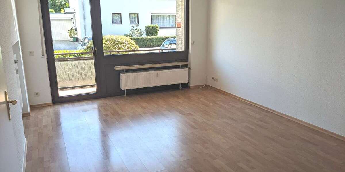Etagenwohnung Remagen - 3 Zimmer, 82 m&sup2;, 650&euro; | Angebot:26652209