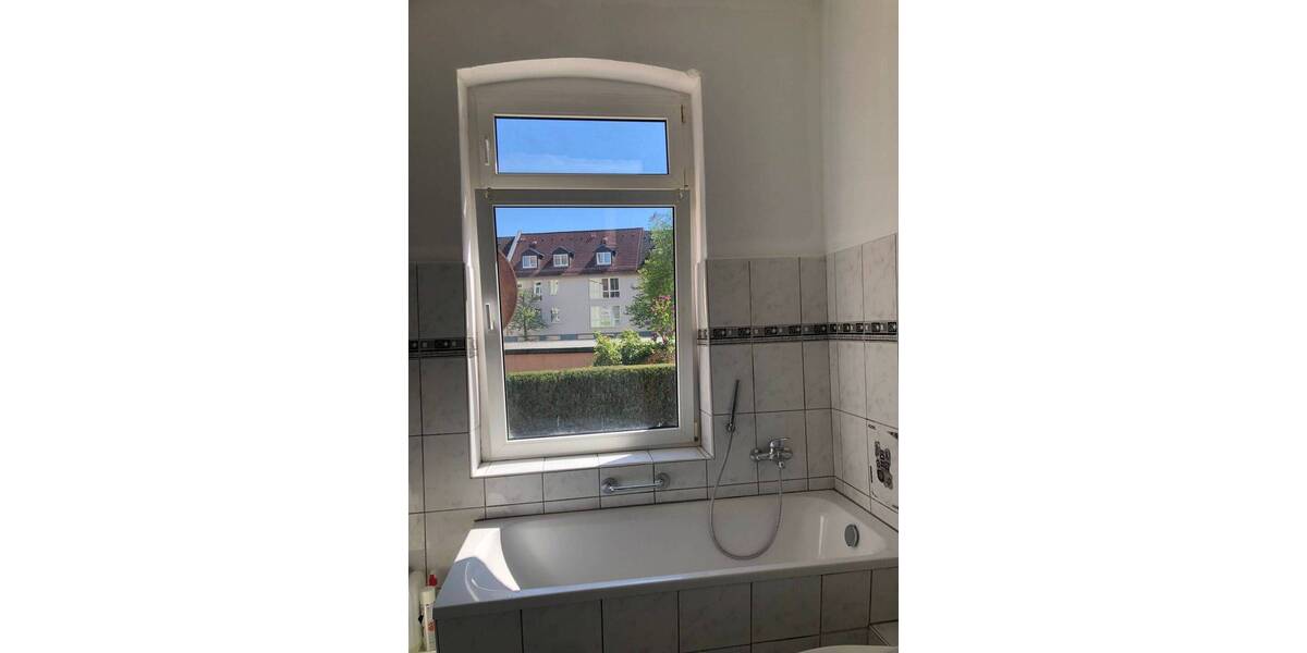 Etagenwohnung Dessau-Roßlau Innenstadt - 2 Zimmer, 53 m&sup2;, 350&euro; | Angebot:26583169