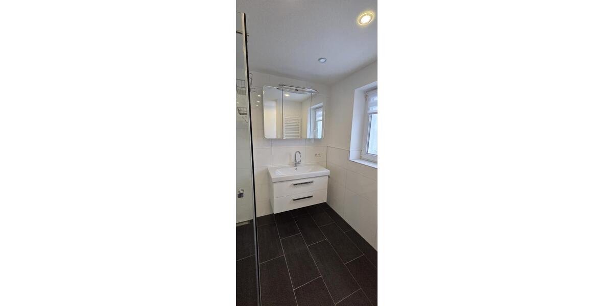 Etagenwohnung Blaustein - 3 Zimmer, 85 m&sup2;, 1.400&euro; | Angebot:24474906