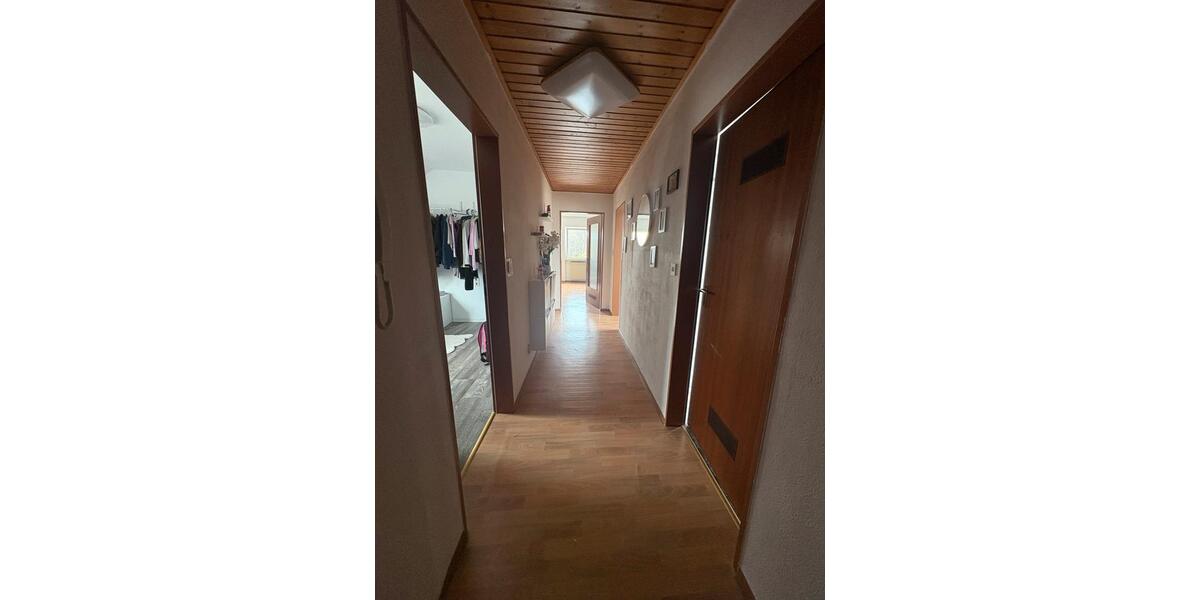 Dachgeschoßwohnung Merkendorf - 3 Zimmer, 70 m&sup2;, 600&euro; | Angebot:26170781