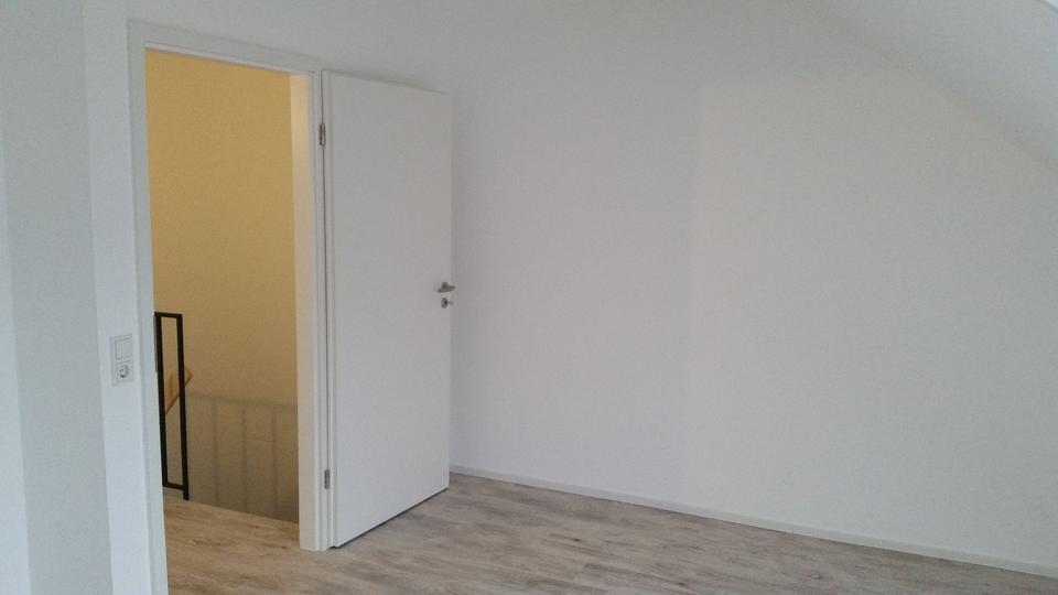 Reihenhaus Wörrstadt - 5 Zimmer, 141 m&sup2;, 1.522&euro; | Angebot:25931937