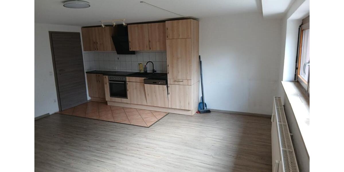 Dachgeschoßwohnung Gebsattel - 1 Zimmer, 71 m&sup2;, 660&euro; | Angebot:26086246