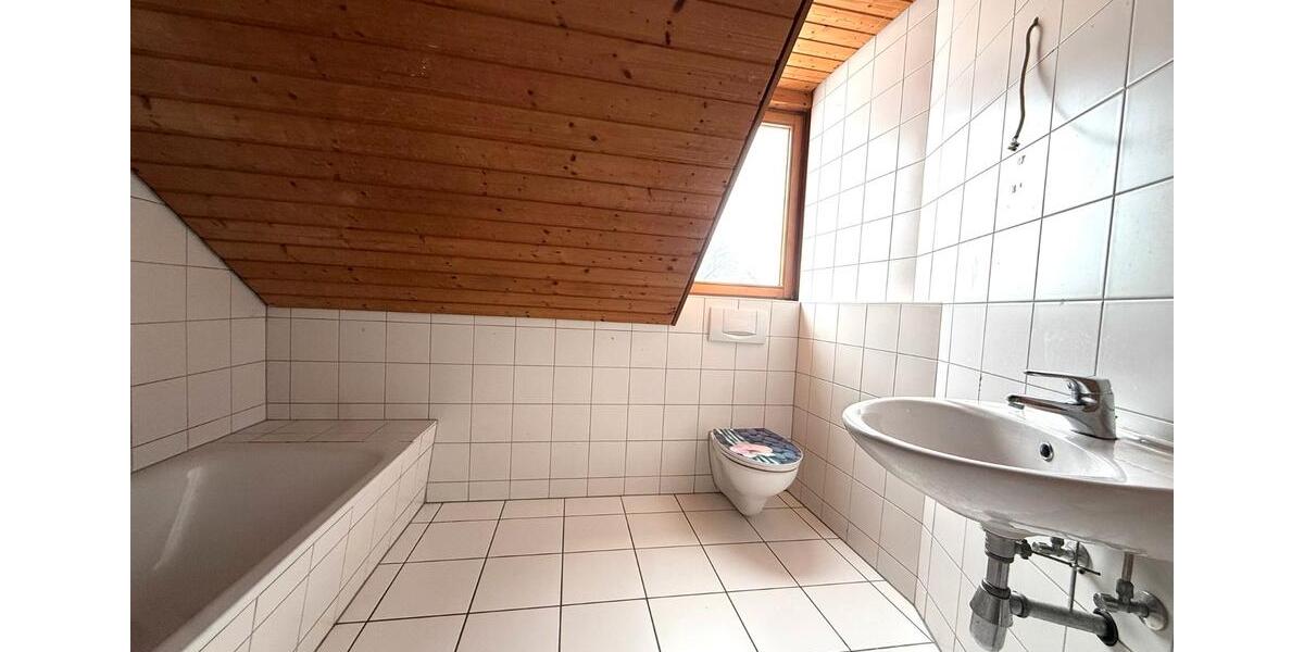 Etagenwohnung Reichenbach im Vogtland - 3 Zimmer, 78 m&sup2;, 546&euro; | Angebot:26232053