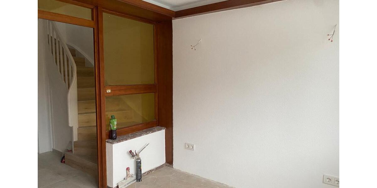 Doppelhaushälfte Stadtallendorf - 3 Zimmer, 100 m&sup2;, 1.350&euro; | Angebot:24867593