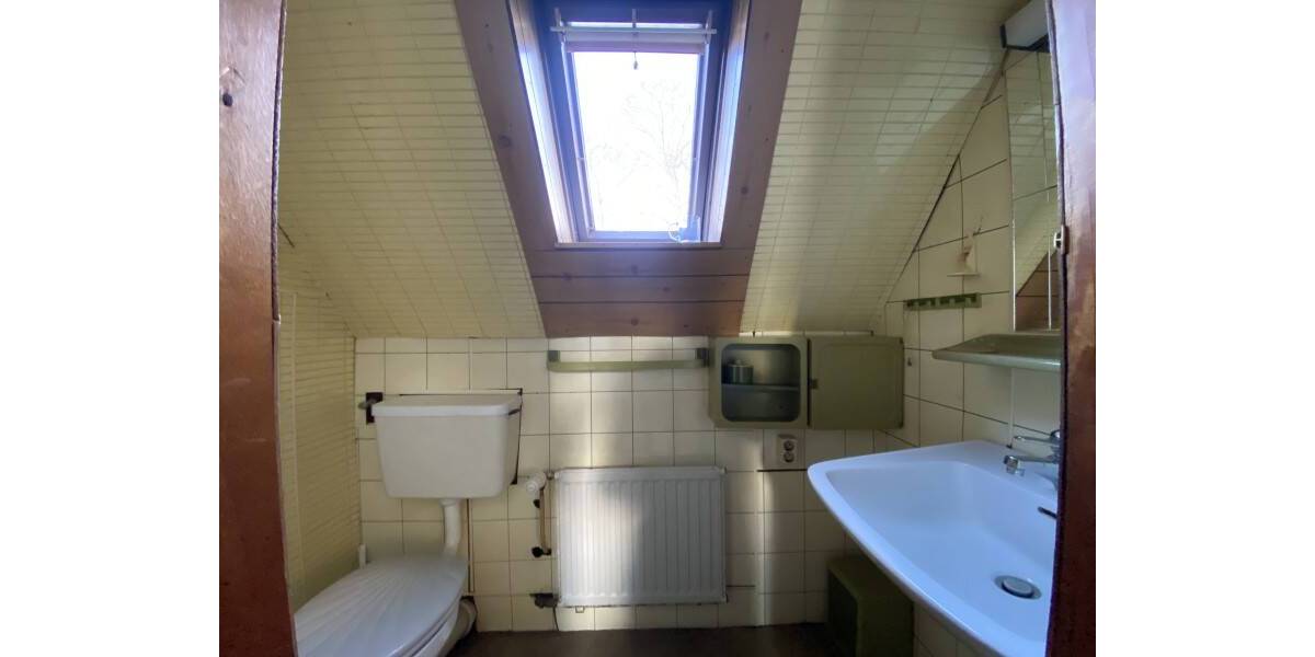 Einfamilienhaus Frankfurt am Main Sossenheim - 7 Zimmer, 137 m&sup2;, 3.900&euro; | Angebot:26107083