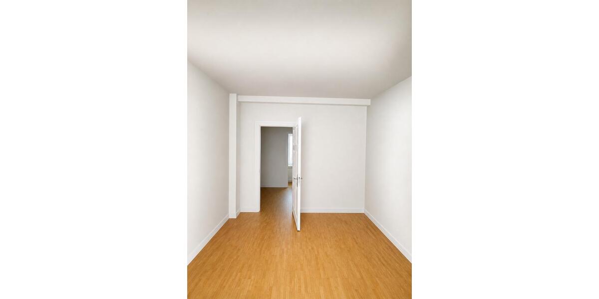 Etagenwohnung Eisenach - 4 Zimmer, 122 m&sup2;, 1.150&euro; | Angebot:26446710