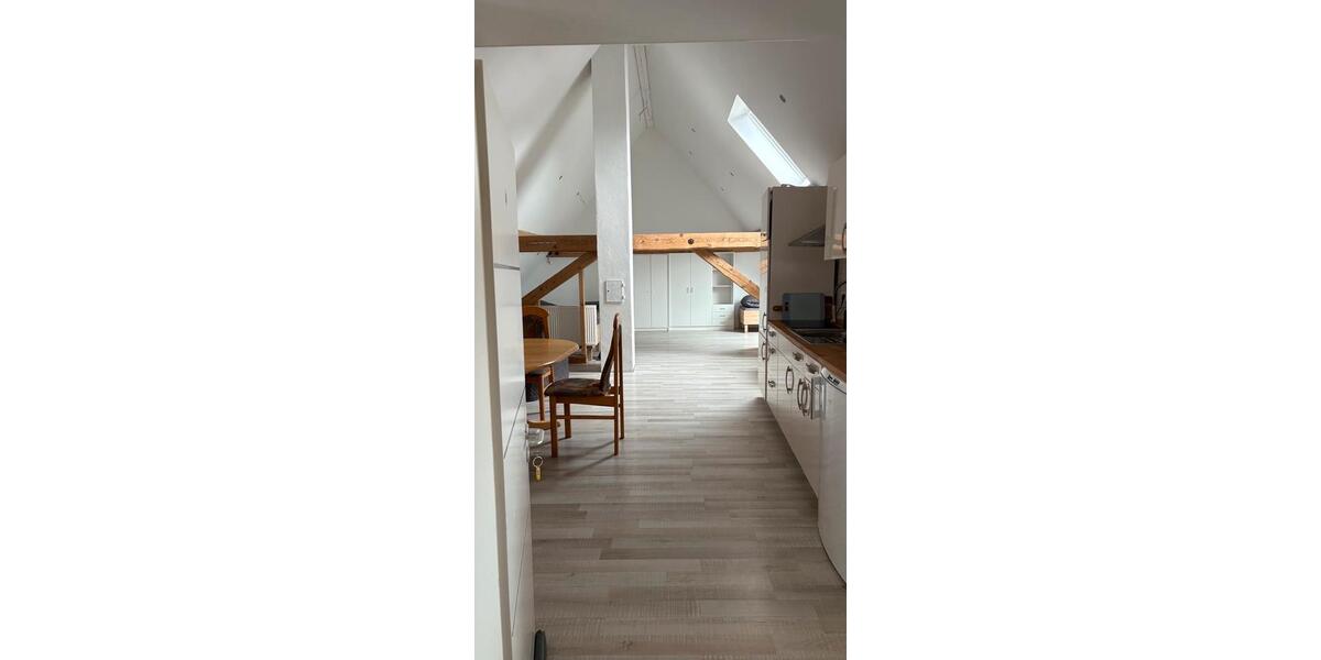Wohnen auf Zeit Erbach - 5 Zimmer, 120 m&sup2;, 22&euro; | Angebot:25963245