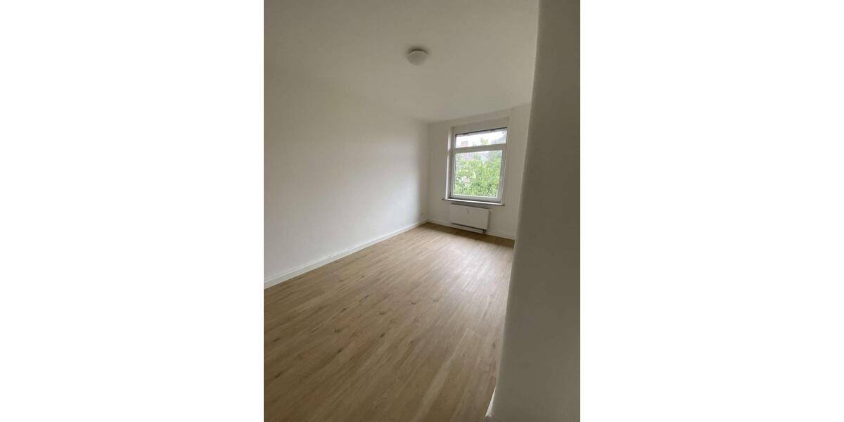Dachgeschoßwohnung Hannover Linden-Limmer - 3 Zimmer, 73 m&sup2;, 835&euro; | Angebot:23554528