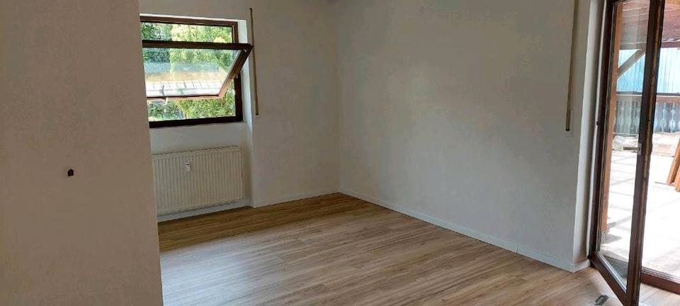 Etagenwohnung Buchen (Odenwald) - 4 Zimmer, 130 m&sup2;, 1.400&euro; | Angebot:26039053