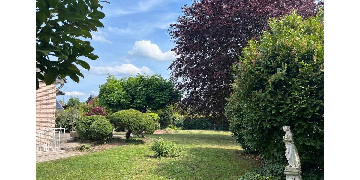 Einfamilienhaus Rheinberg - 5 Zimmer, 150 m&sup2;, 1.700&euro; | Angebot:26614753
