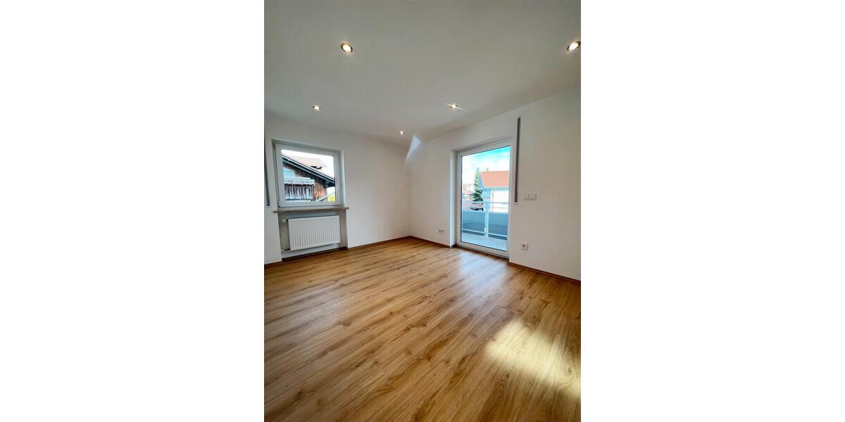 Etagenwohnung Stiefenhofen - 4 Zimmer, 130 m&sup2;, 1.342&euro; | Angebot:25990716