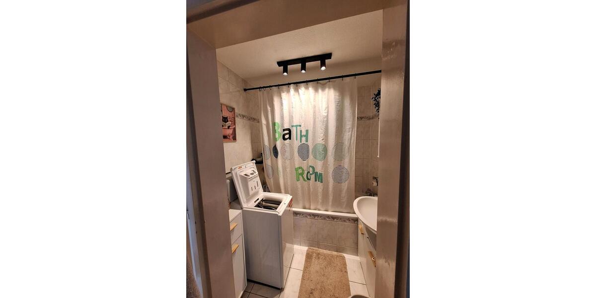 Etagenwohnung Rheinau - 4 Zimmer, 94 m&sup2;, 1.100&euro; | Angebot:25870576