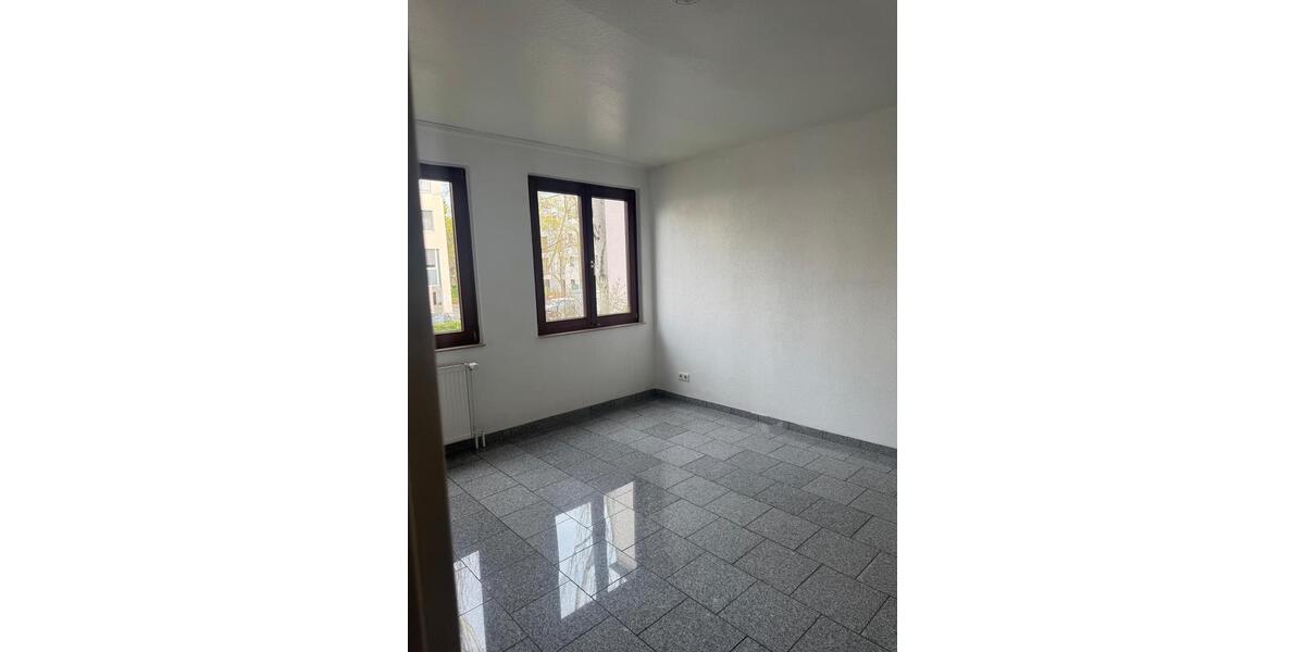 Etagenwohnung Wiesbaden Südost - 3 Zimmer, 90 m&sup2;, 1.650&euro; | Angebot:25981852