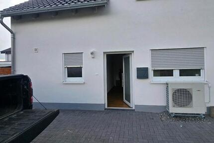 Haus Brakel - 4 Zimmer, 130 m&sup2;, 1.530&euro; | Angebot:26602881