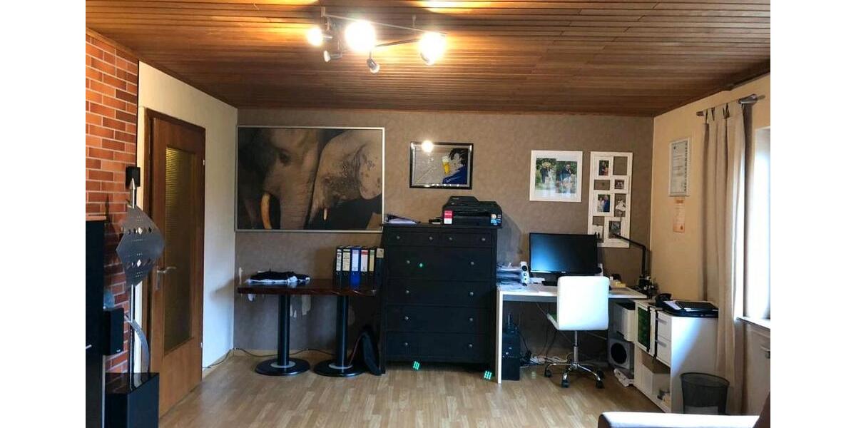 Etagenwohnung Uersfeld - 3 Zimmer, 80 m&sup2;, 500&euro; | Angebot:26549429