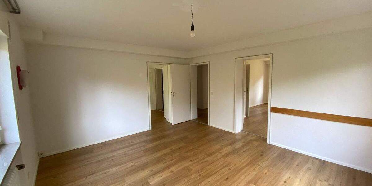 Etagenwohnung Weil am Rhein - 3 Zimmer, 72 m&sup2;, 900&euro; | Angebot:25703783