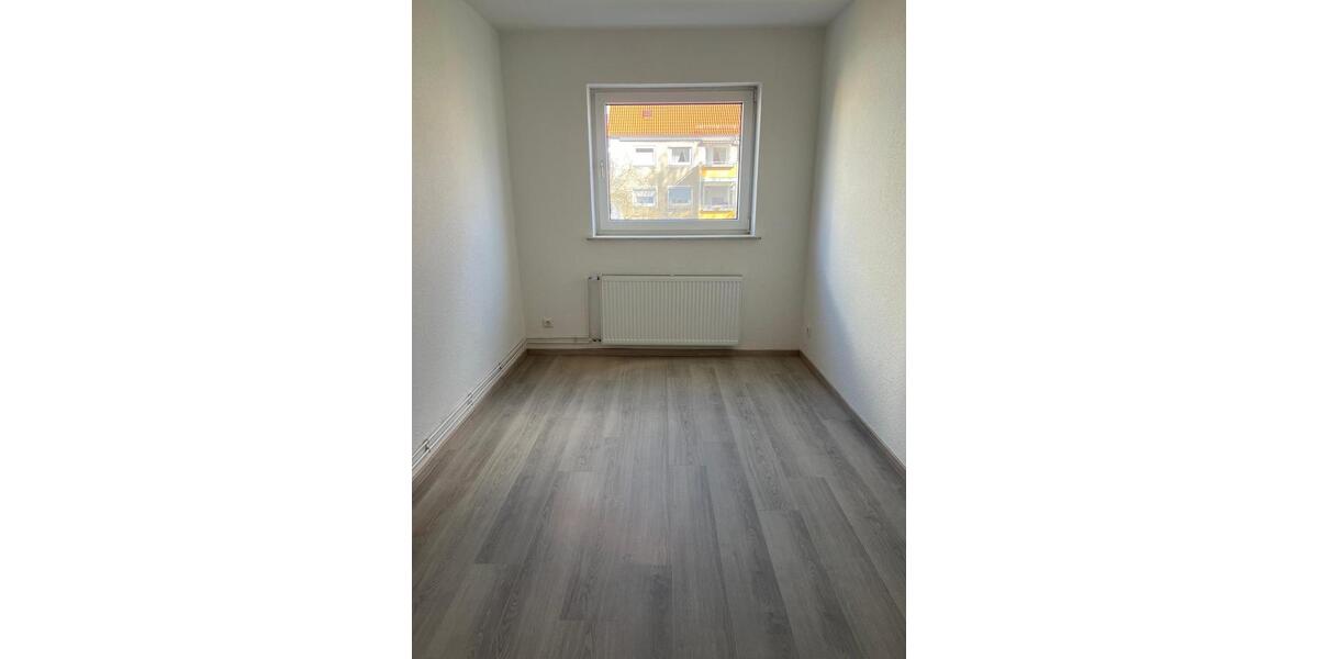 Kernsanierte 3-Zi.-Whg in Lebenstedt mit Balkon 3 zimmer