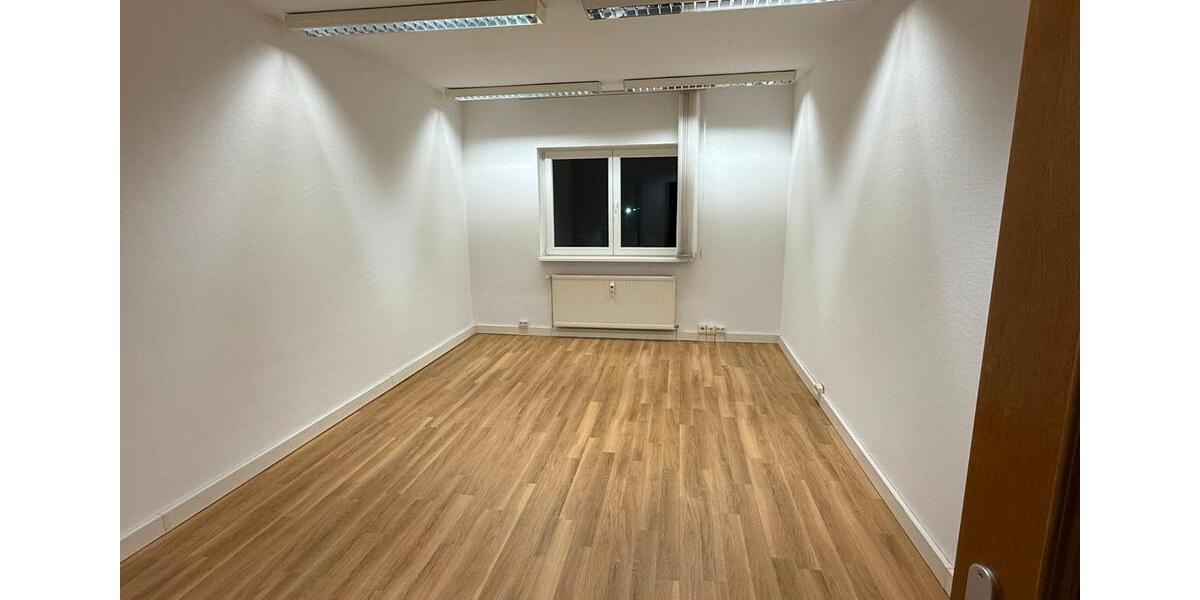 Gewerbeobjekt Oranienburg - 1.350&euro; | Angebot:26498296