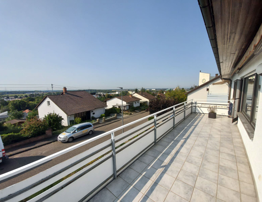 Etagenwohnung Wiesloch - 3.5 Zimmer, 120 m&sup2;, 1.400&euro; | Angebot:26975195