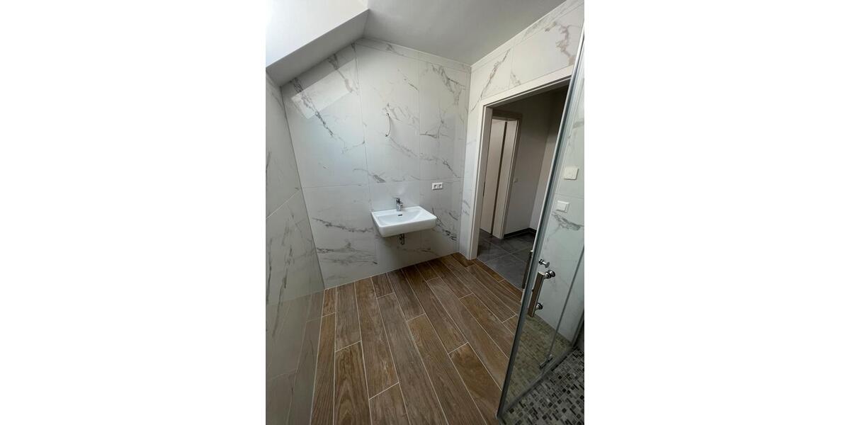 Etagenwohnung Mühlacker - 4.5 Zimmer, 75 m&sup2;, 1.150&euro; | Angebot:26546707