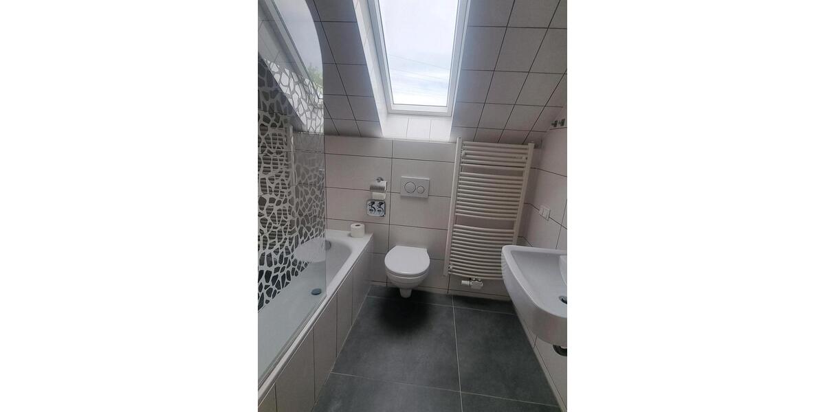 Dachgeschoßwohnung Münster (Hessen) - 3 Zimmer, 68 m&sup2;, 850&euro; | Angebot:26686095