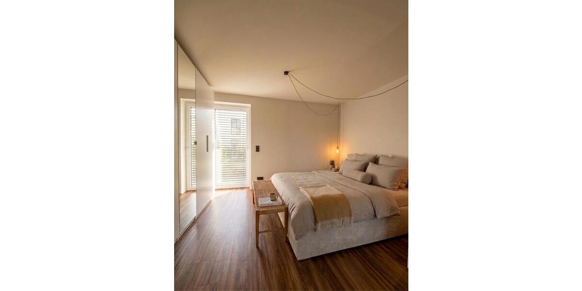 Hochparterre Straubing - 3 Zimmer, 104 m&sup2;, 1.350&euro; | Angebot:26686967