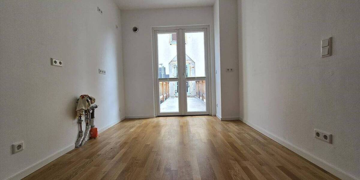 Etagenwohnung Dresden Laubegast - 4 Zimmer, 94 m&sup2;, 1.276&euro; | Angebot:26170936
