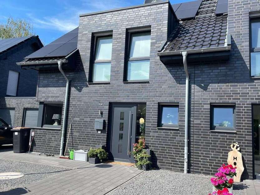 Haus zum Mieten in Emmerich am Rhein 1.290 € 105 m² 4 zimmer